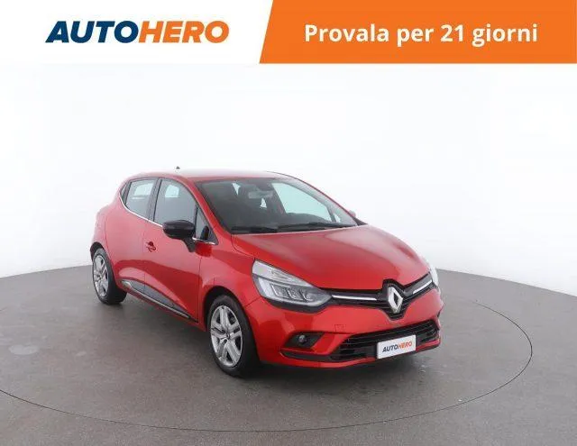 RENAULT Clio TCe 12V 90CV 5p. Moschino Zen Image 6