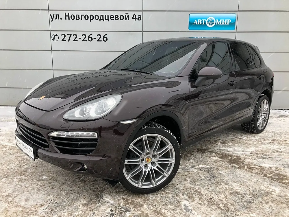 Porsche Cayenne Image 1