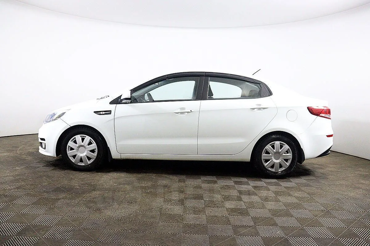 Kia Rio Image 8